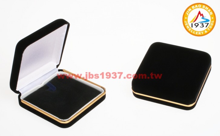 珠寶包裝錦盒-金色年代黑絨布系列-金色年代黑絨布- 四方手環手鐲盒