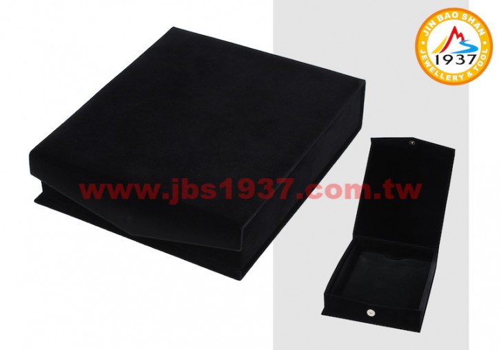 珠寶包裝錦盒-優雅黑絲絨系列-優雅磁扣黑絲絨- 套鍊盒（2勾）